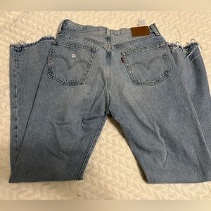 levi’s jeans 28w32L